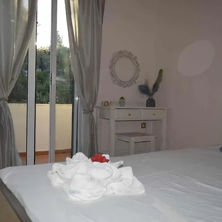 Seaside Garden House 8 * Dassia (Corfu)